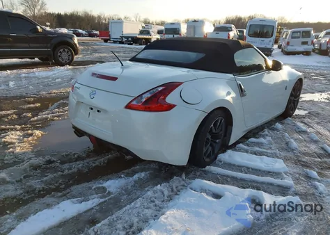 2019 Nissan 370Z z USA, uszkodzony, nr VIN JN1AZ4FH2KM620118